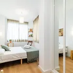 Precioso En El Centro De غرناطة